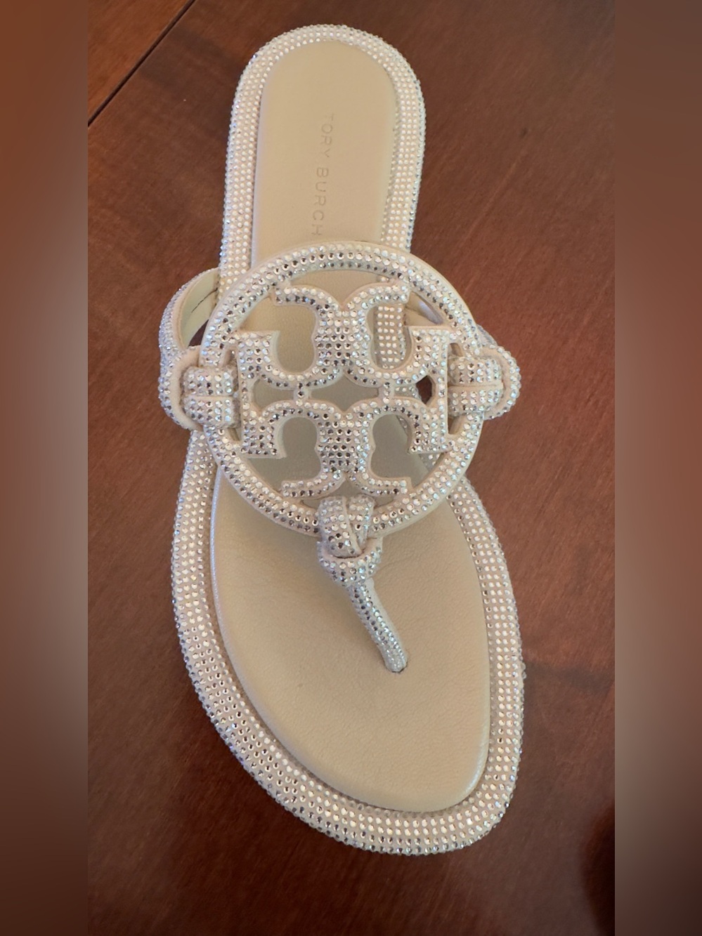 Tory Burch 

MILLER PAVÉ KNOTTED SANDAL
